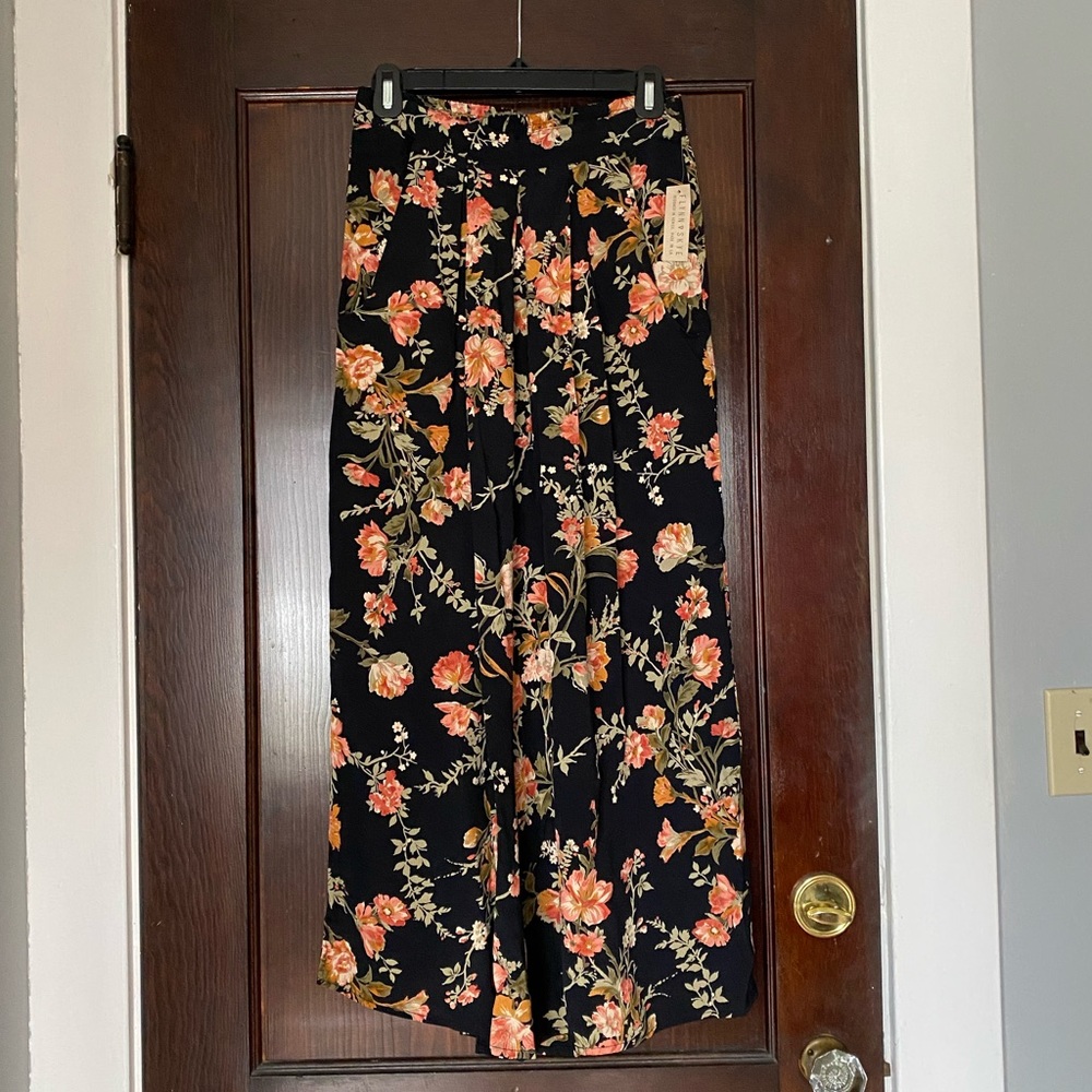 NWT Flynn Skye Dylan pant